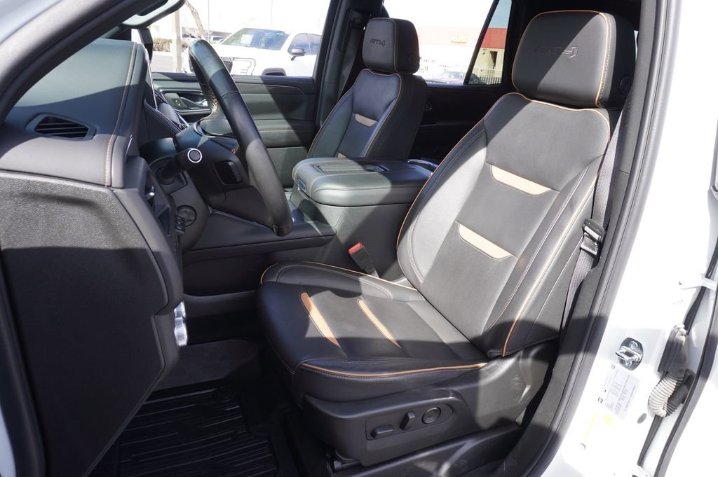 2024 GMC Yukon AT4 - Photo 15