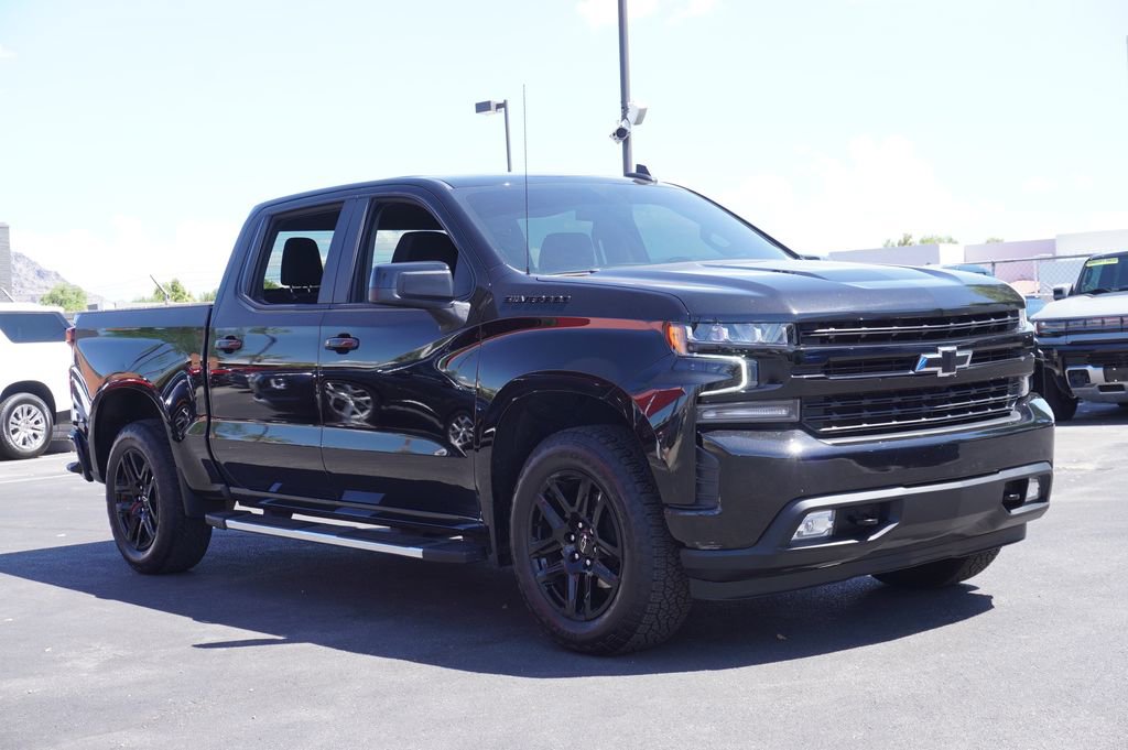 2021 Chevrolet Silverado 1500 RST photo 3