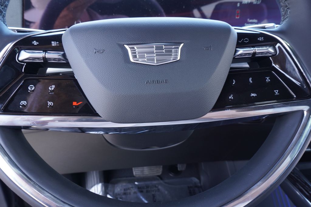 2026 Cadillac Escalade IQL Luxury - Photo 17
