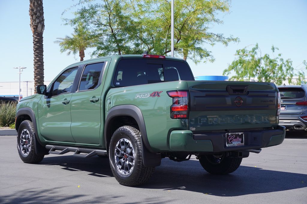 2025 Nissan Frontier PRO-4X photo 3