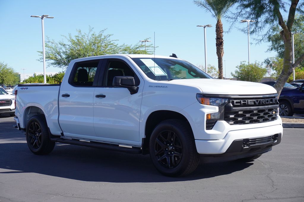 2024 Chevrolet Silverado 1500 Custom photo 4