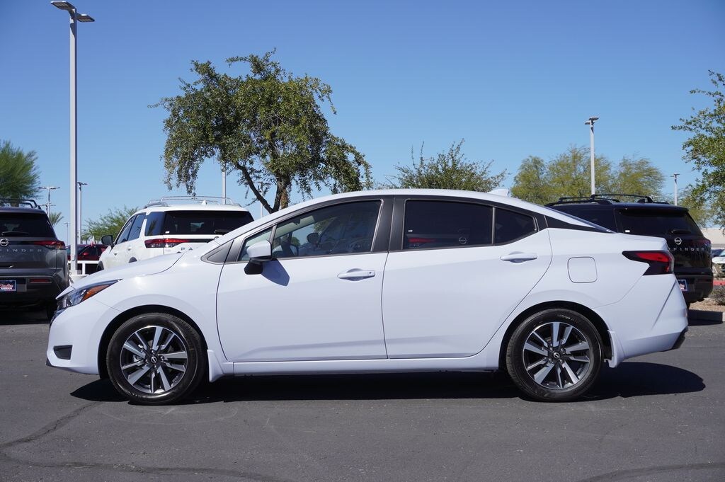 New 2025 Nissan Versa 1.6 SV Sedan