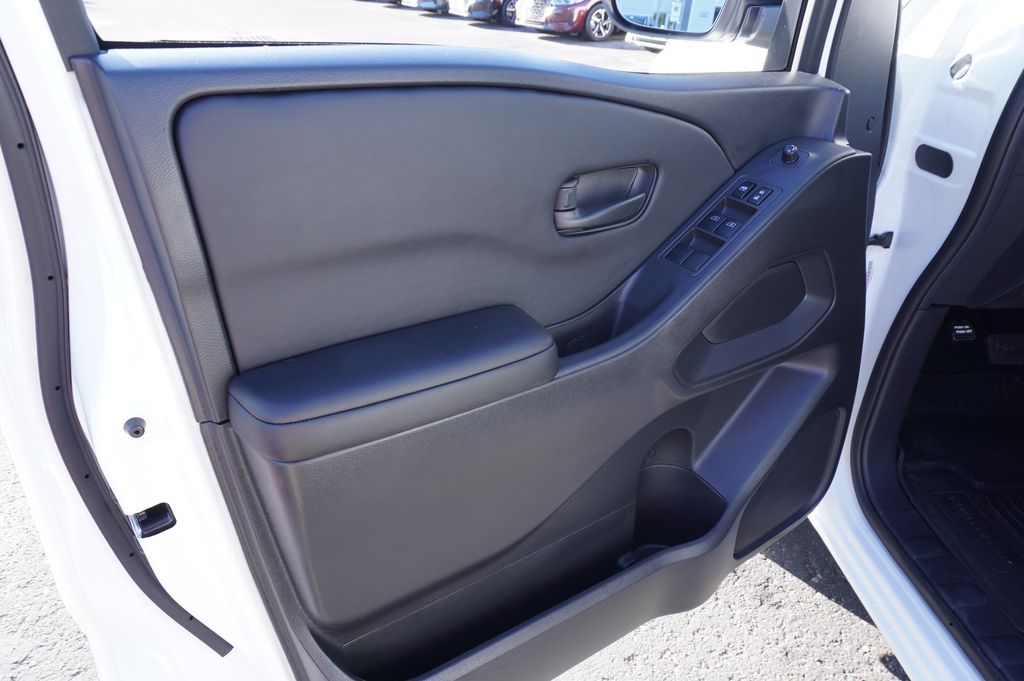 2026 Nissan Frontier SV - Photo 15