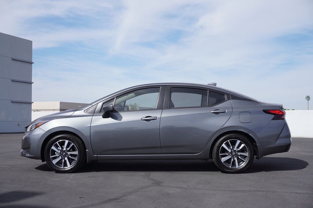 New 2025 Nissan Versa 1.6 SV Sedan