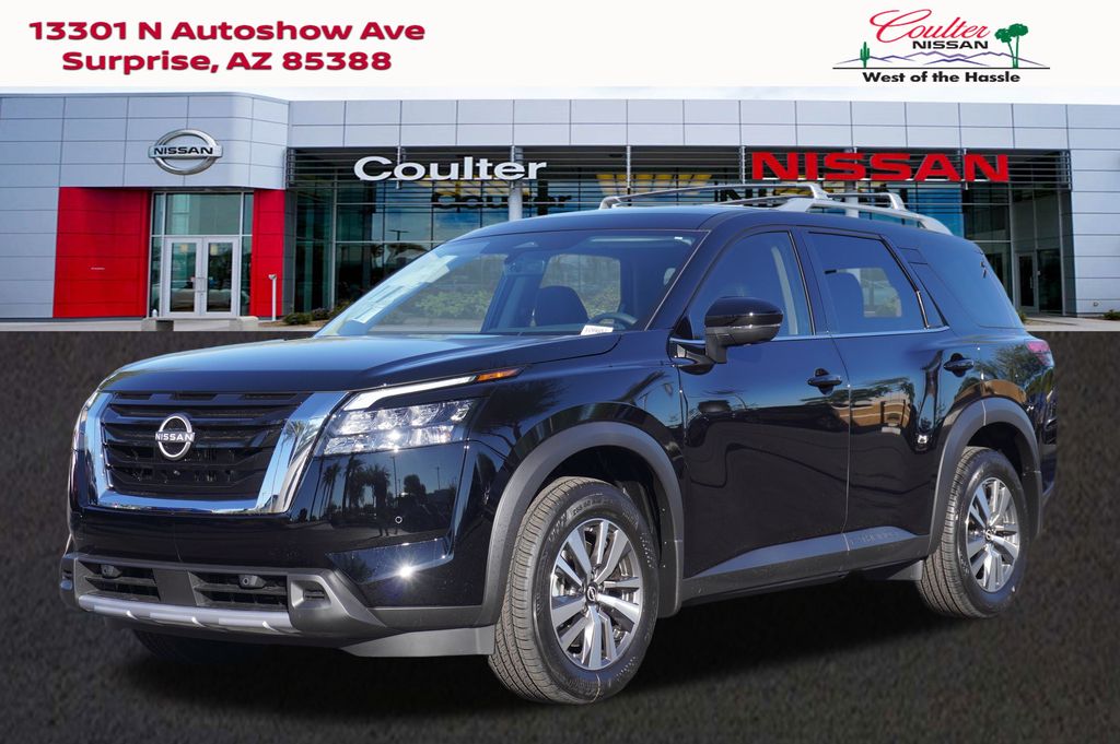 2025 Nissan Pathfinder SL's photo