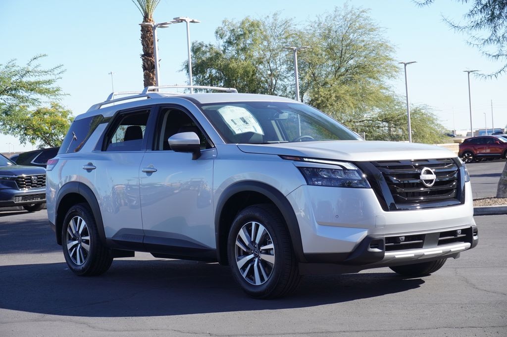 New 2025 Nissan Pathfinder SL SUV