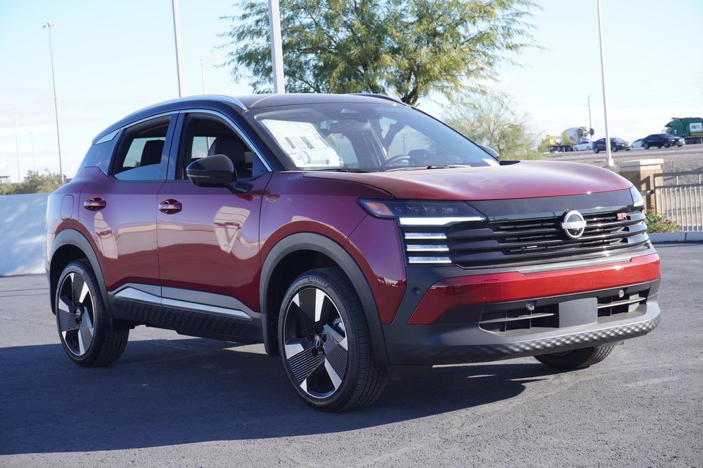 2025 Nissan Kicks SR photo 4