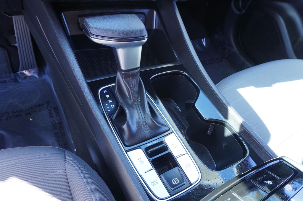 2023 Hyundai Santa Cruz SEL - Photo 18