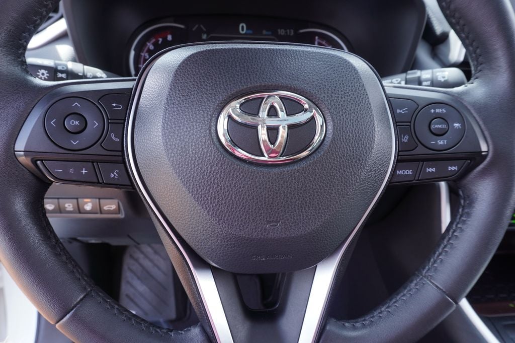 2022 Toyota RAV4 Limited - Photo 18