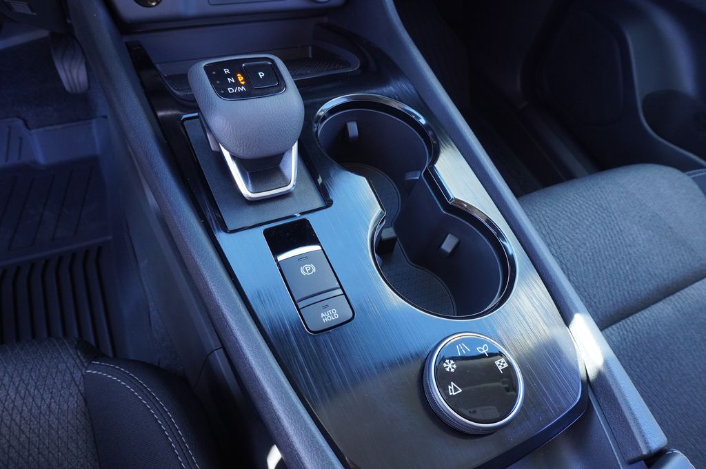 2026 Nissan Rogue SV - Photo 18