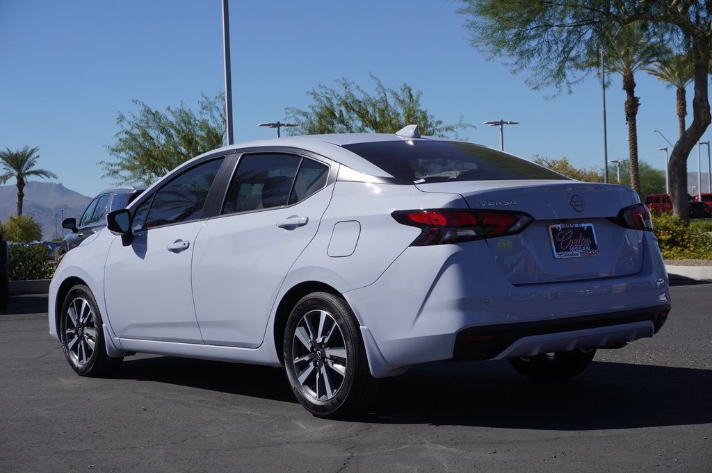 New 2025 Nissan Versa 1.6 SV Sedan