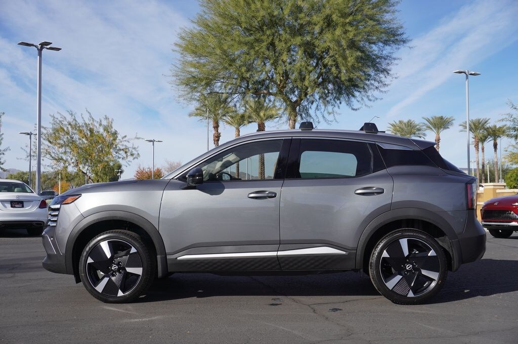 New 2026 Nissan Kicks SR SUV