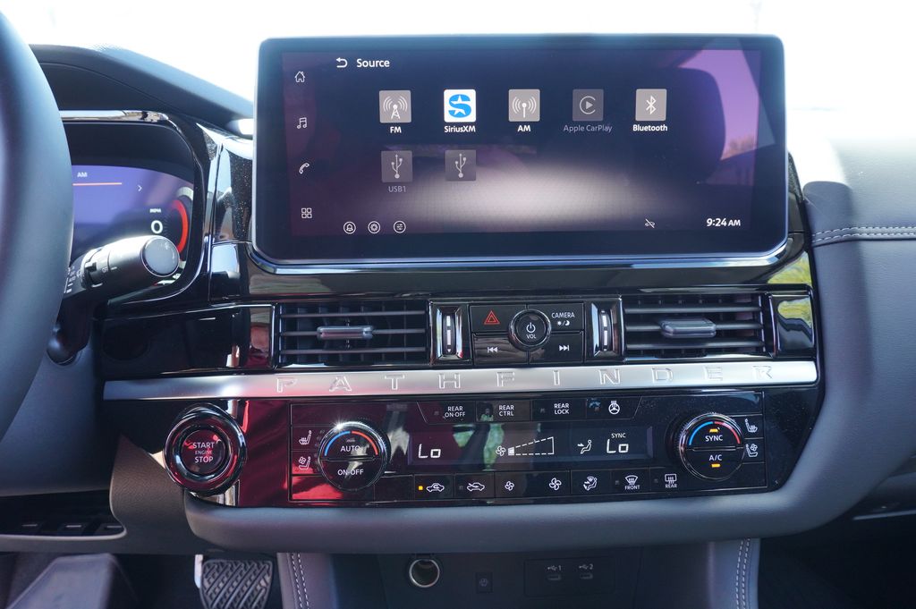 2026 Nissan Pathfinder Platinum - Photo 21