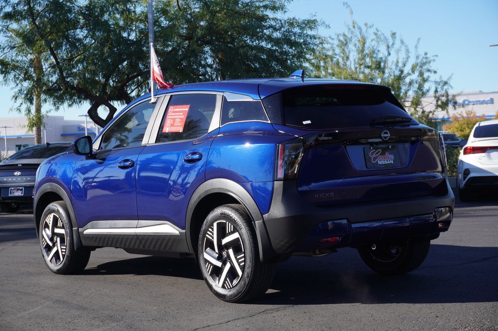 2025 Nissan Kicks SV photo 2