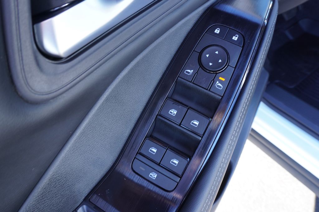 2026 Nissan Rogue SV - Photo 15