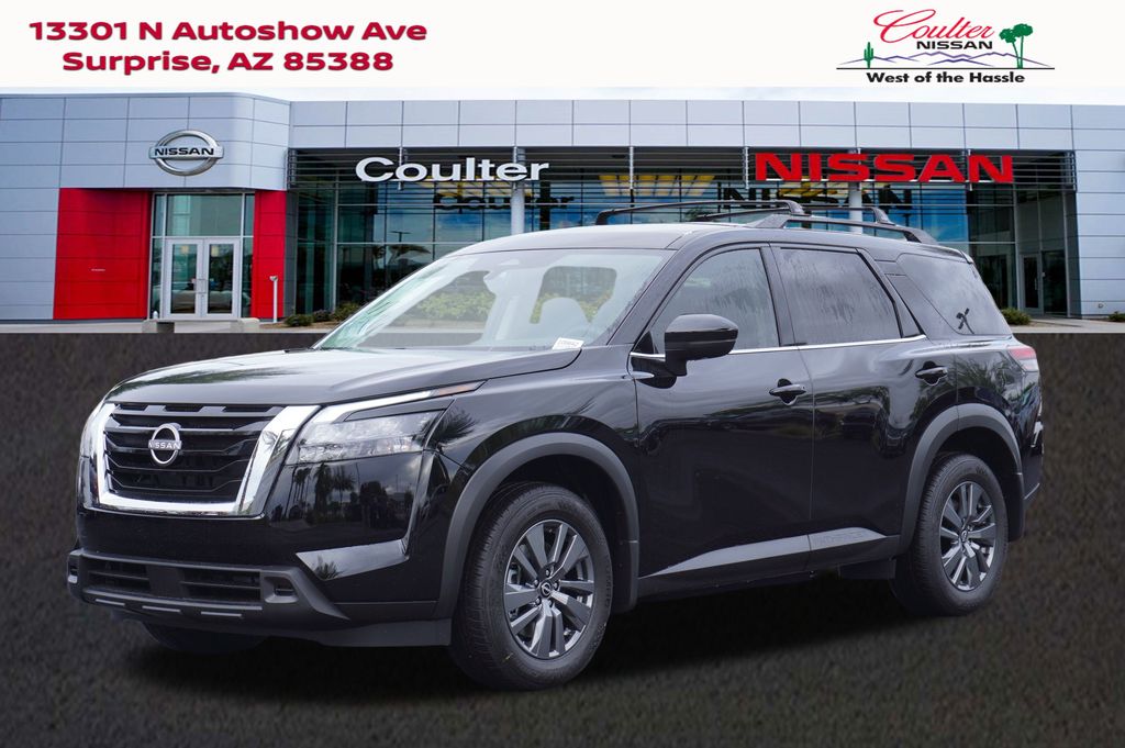 2025 Nissan Pathfinder SV's photo