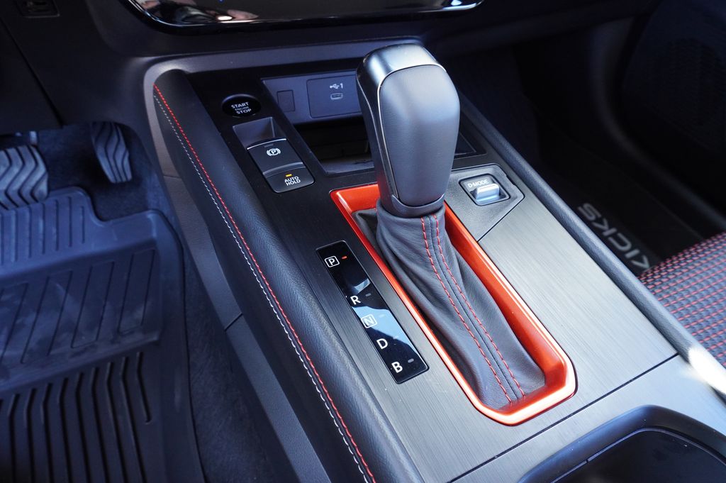 2026 Nissan KICKS SR - Photo 18