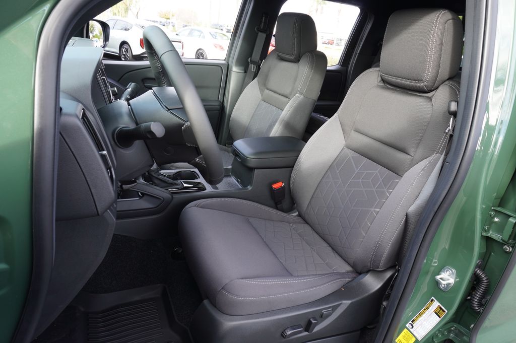 2026 Nissan Frontier SV - Photo 14