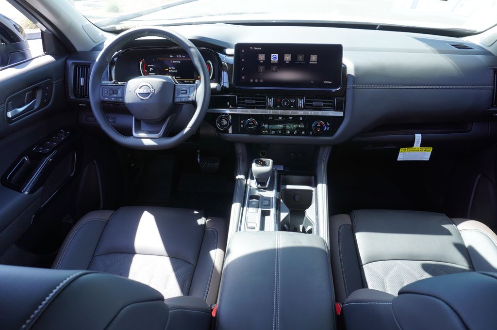 2026 Nissan Pathfinder Platinum - Photo 12