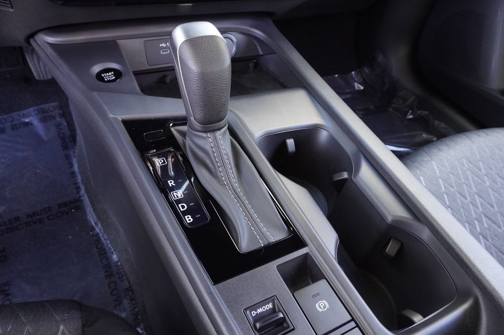 2026 Nissan Sentra SV - Photo 18