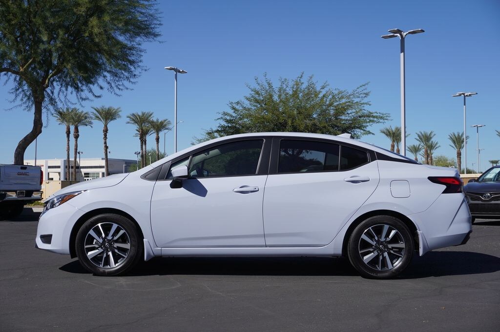 New 2025 Nissan Versa 1.6 SV Sedan