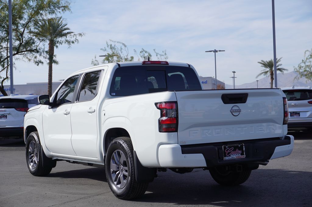 2025 Nissan Frontier SV photo 3