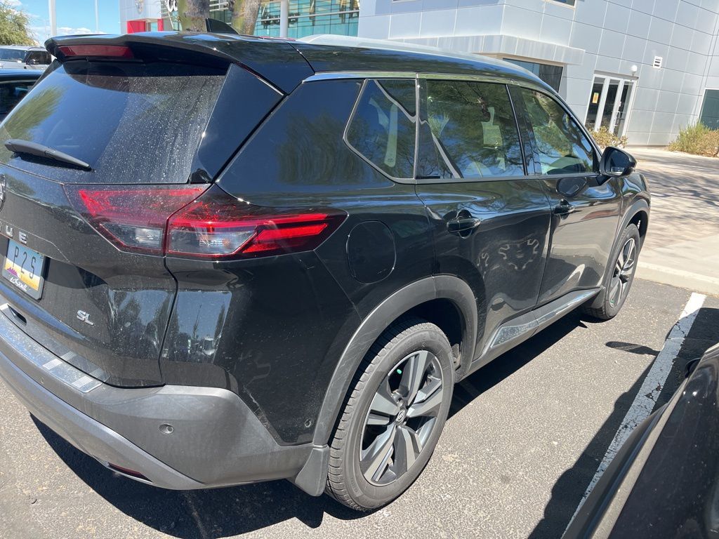 2023 Nissan Rogue SL photo 3