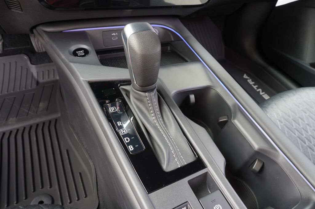 2026 Nissan Sentra SV - Photo 18