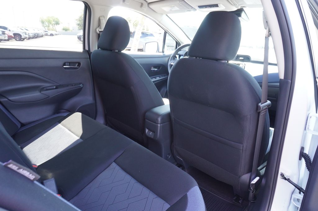 2025 Nissan Versa Sedan SV - Photo 10