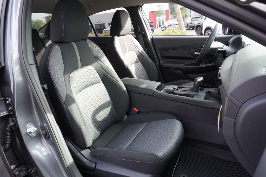 2026 Nissan Sentra SV - Photo 12