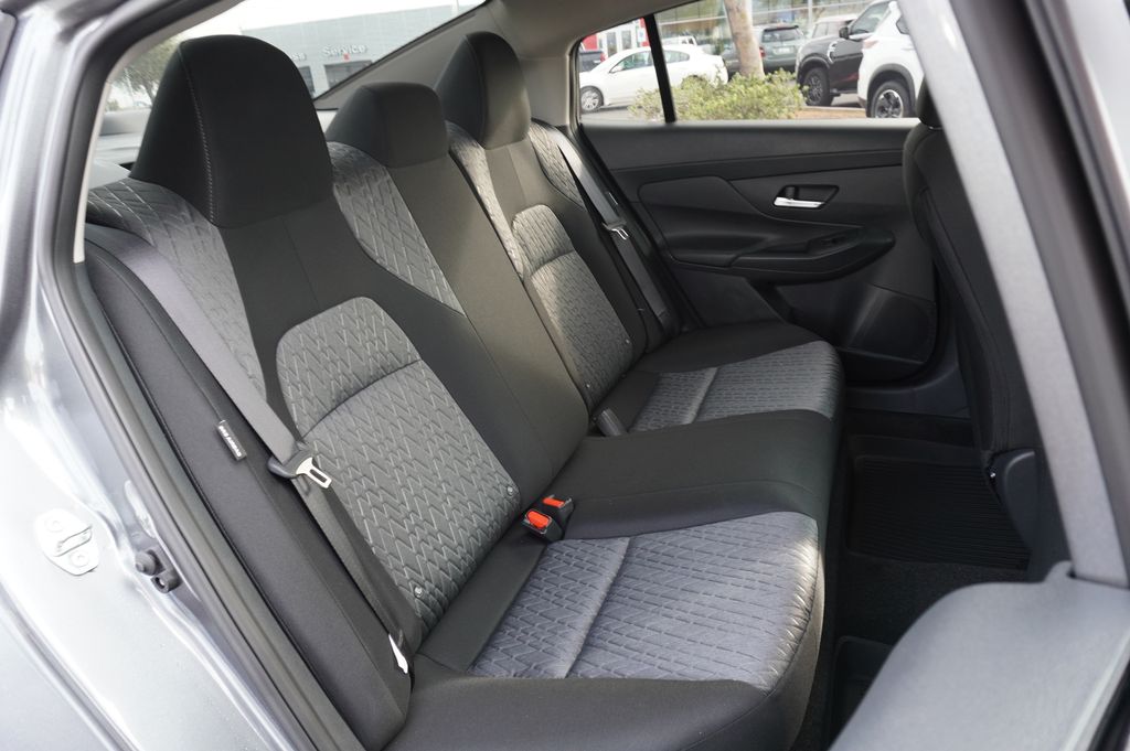 2026 Nissan Sentra SV - Photo 9