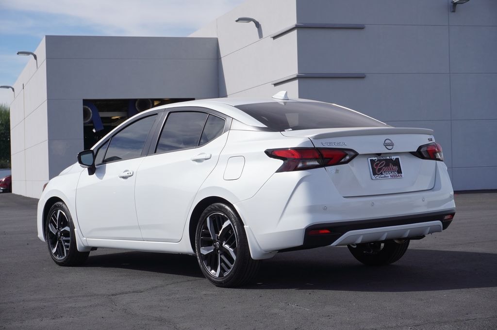 New 2025 Nissan Versa 1.6 SR Sedan