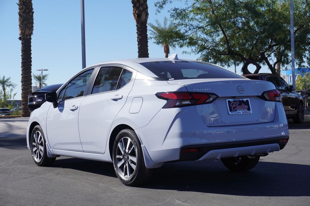 New 2025 Nissan Versa 1.6 SV Sedan