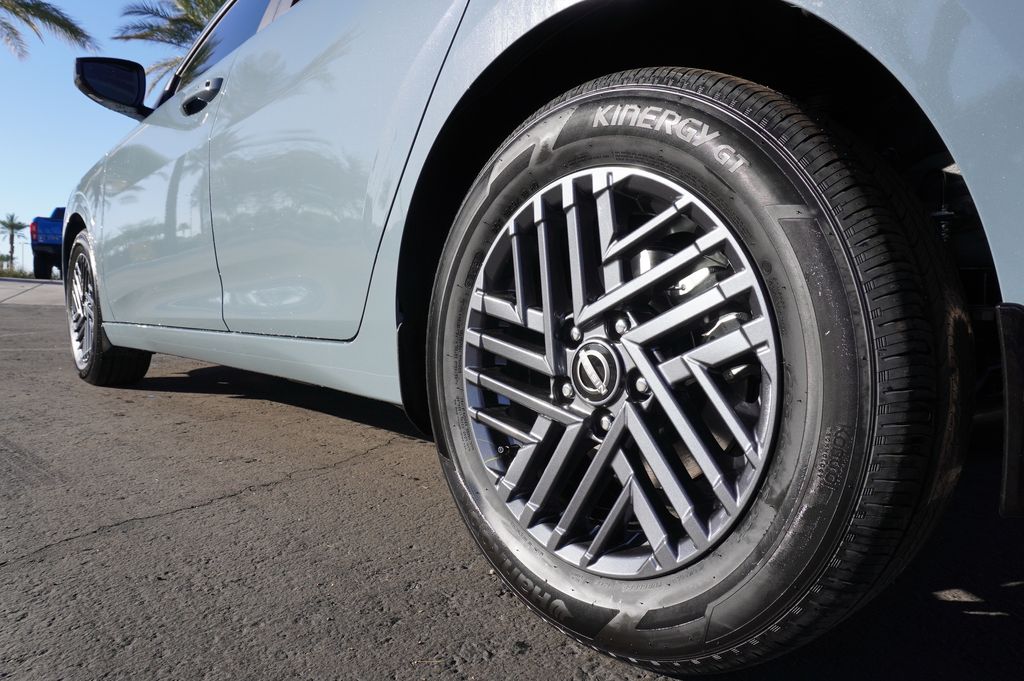 2026 Nissan Sentra SV - Photo 6