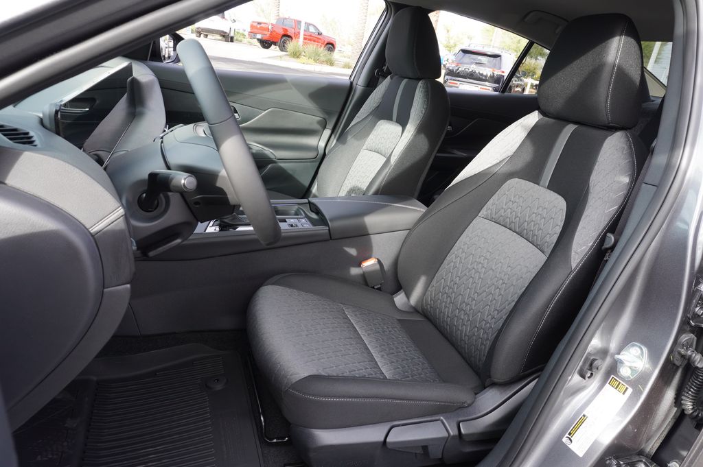 2026 Nissan Sentra SV - Photo 13