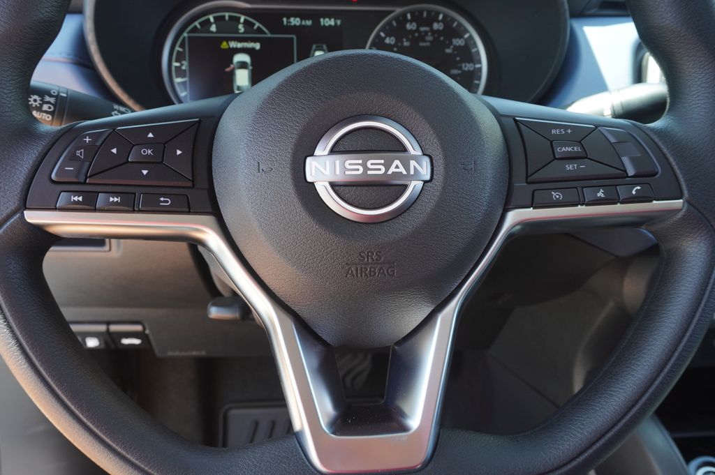 2025 Nissan Versa Sedan SV - Photo 17