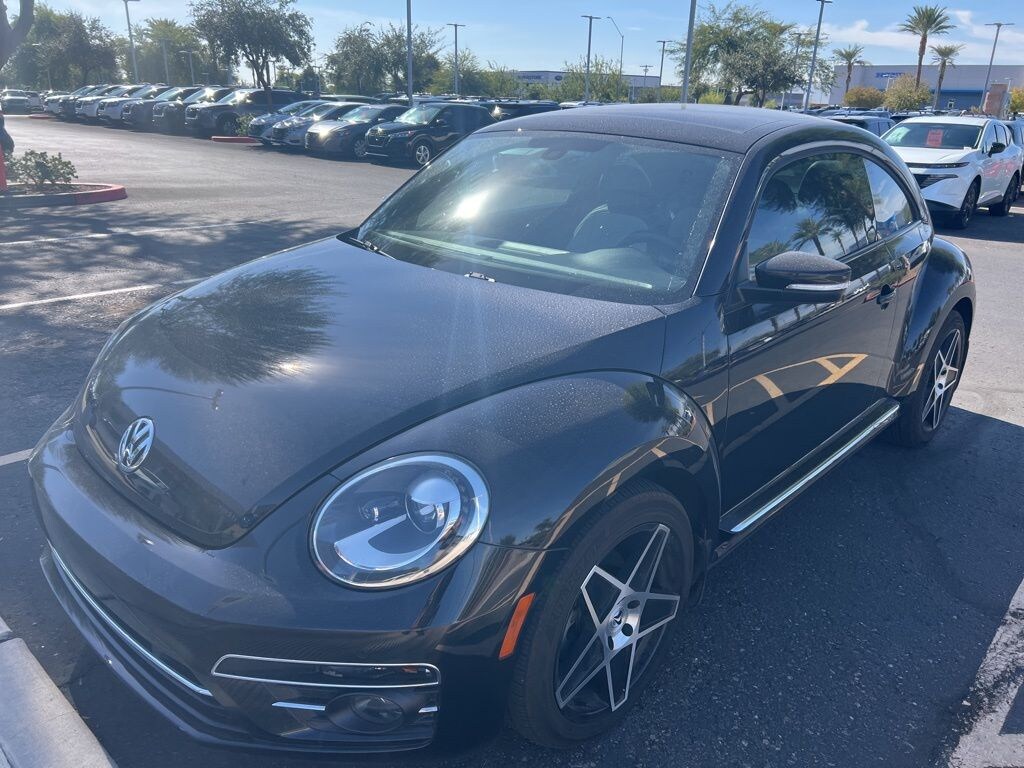 Used 2019 Volkswagen Beetle 2.0T SE Hatchback