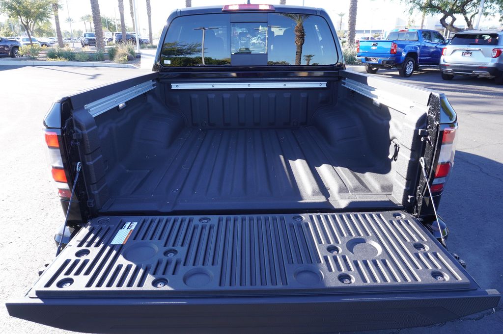 2026 Nissan Frontier PRO-4X - Photo 9