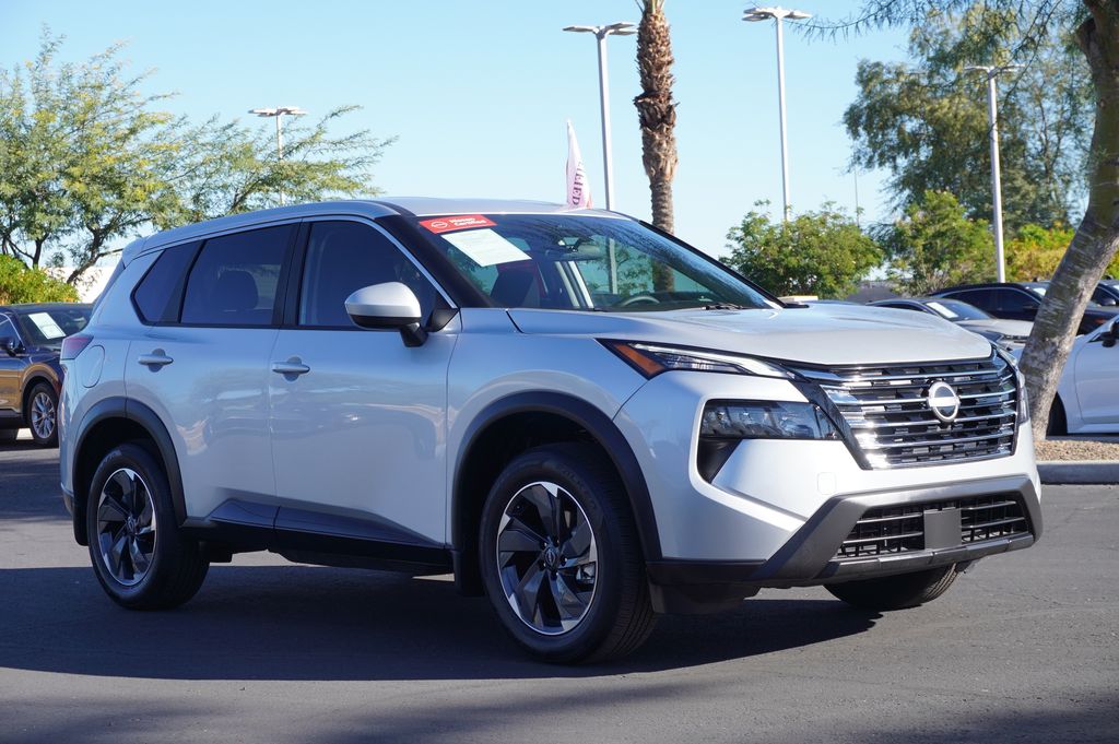 2025 Nissan Rogue SV photo 4