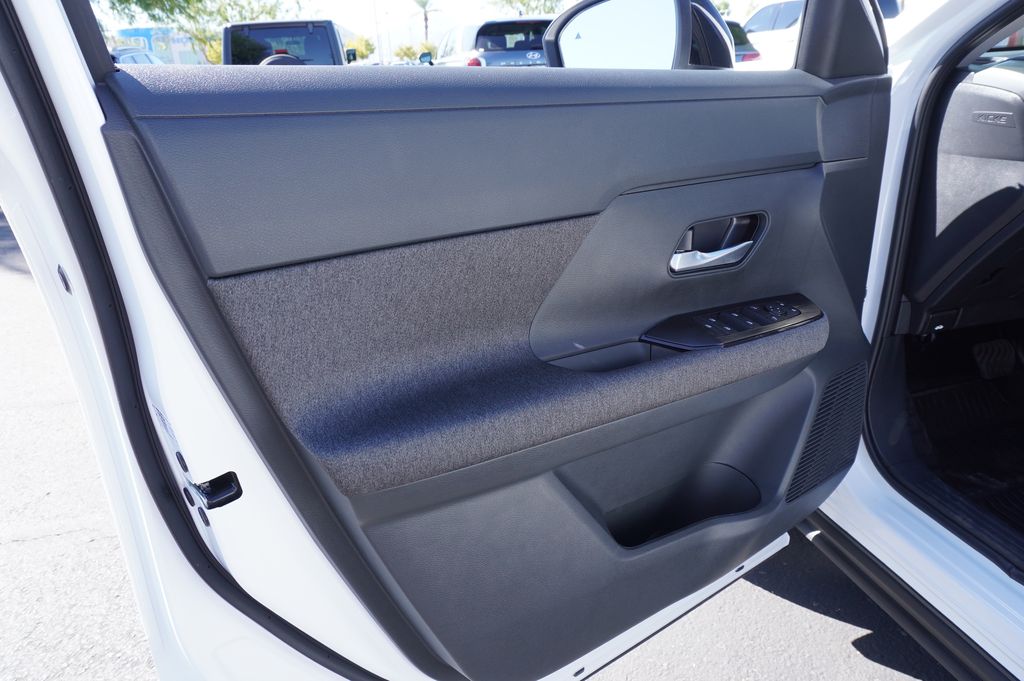 2026 Nissan KICKS SV - Photo 14