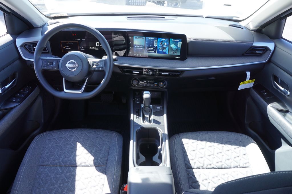2026 Nissan KICKS SV - Photo 11