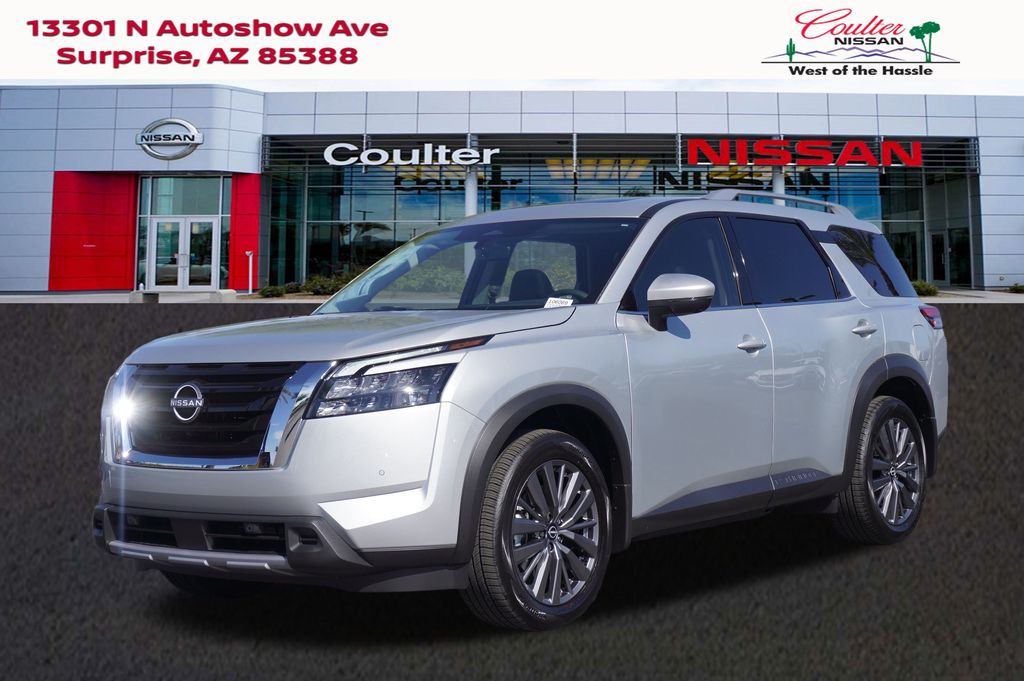 2025 Nissan Pathfinder SL 2WD's photo