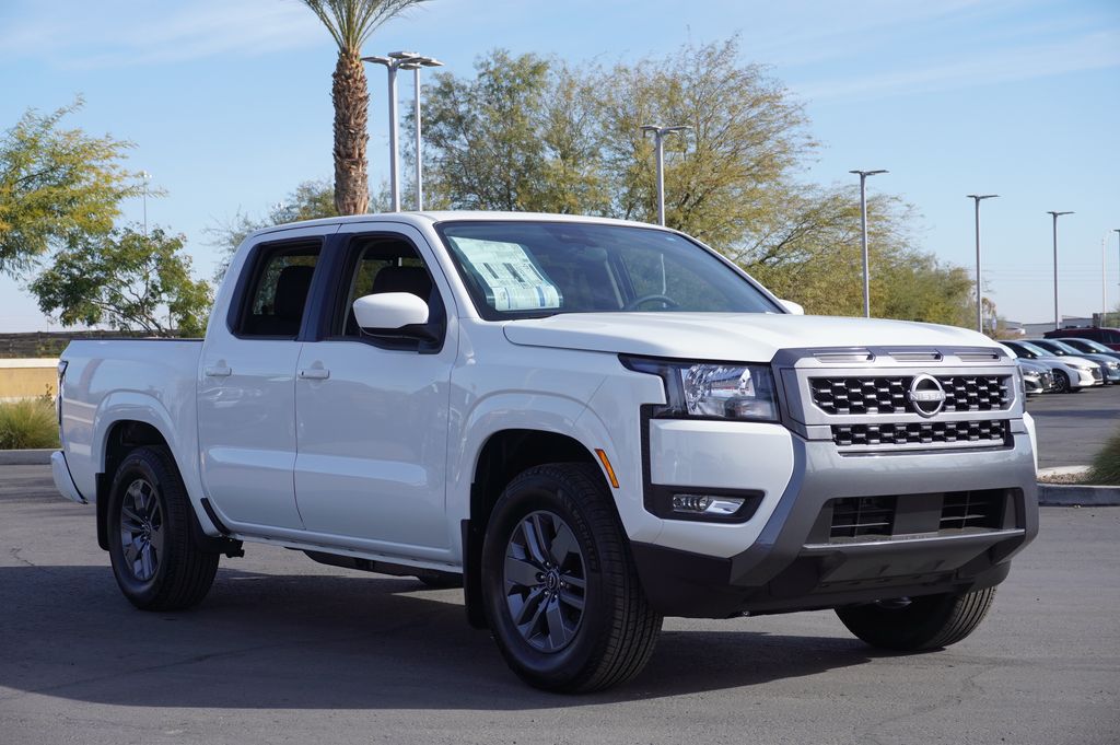2025 Nissan Frontier SV photo 4