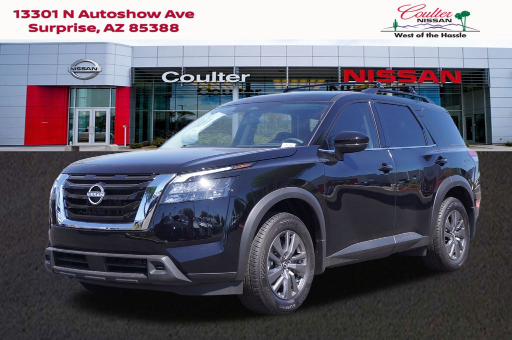 2025 Nissan Pathfinder SV's photo