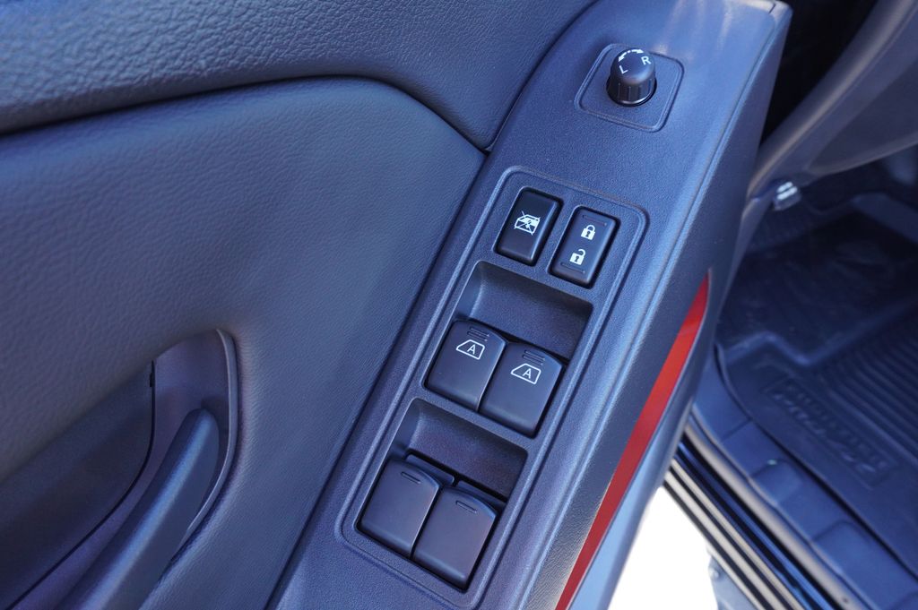 2026 Nissan Frontier PRO-4X - Photo 16