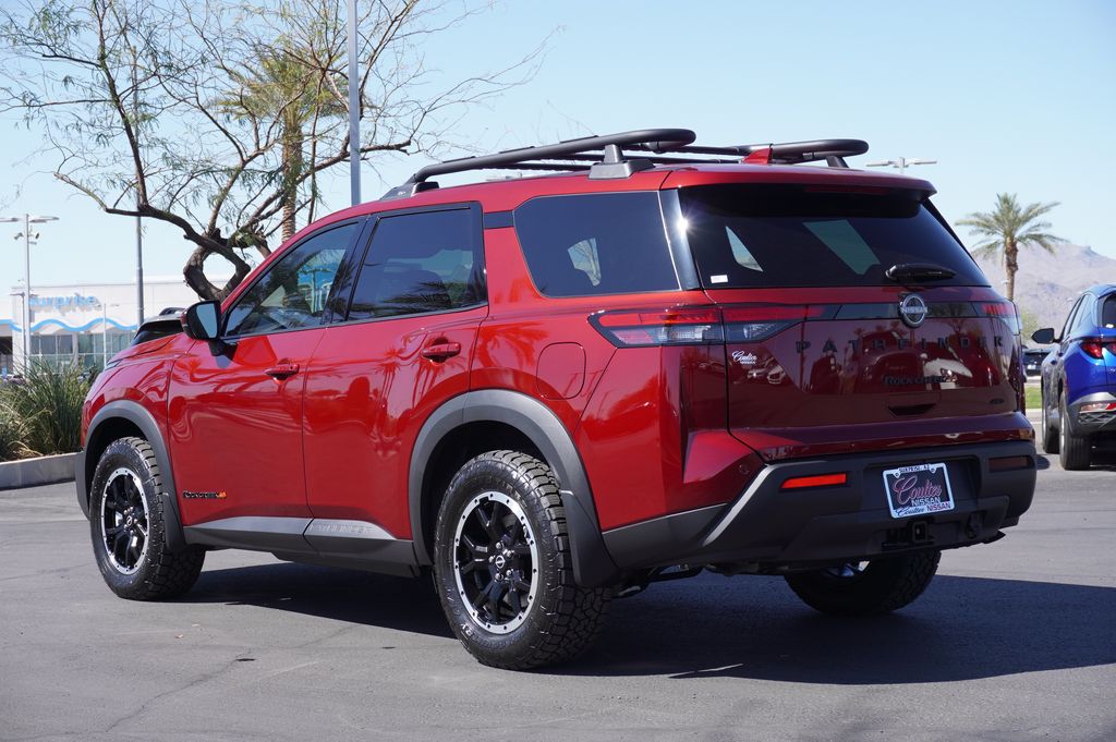 2025 Nissan Pathfinder Rock Creek photo 3