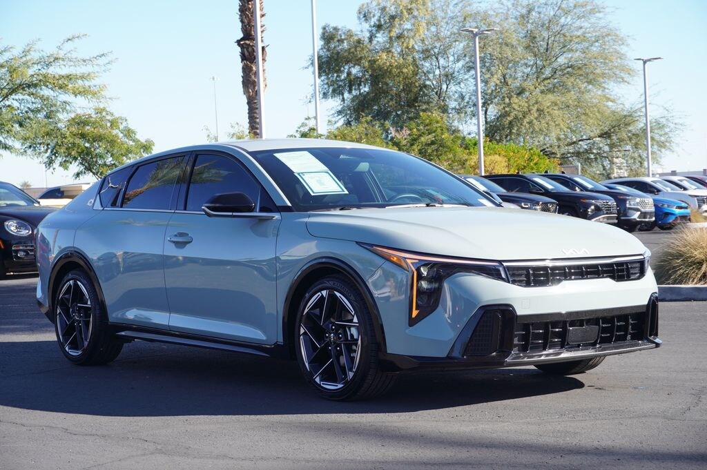 Used 2025 Kia