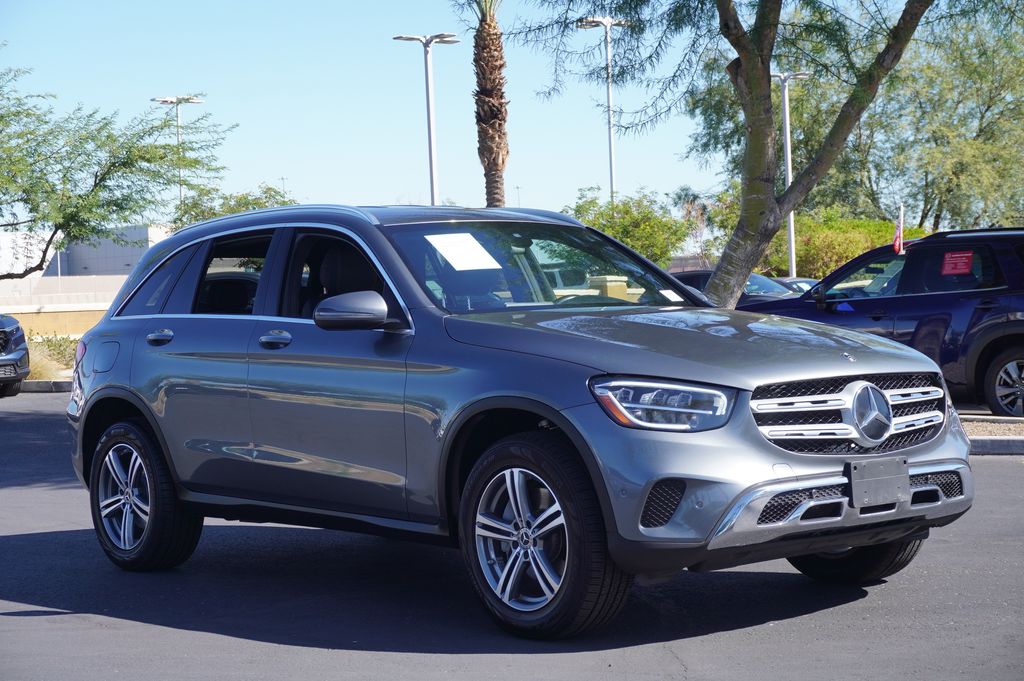 2021 Mercedes Benz GLC 300 photo 4