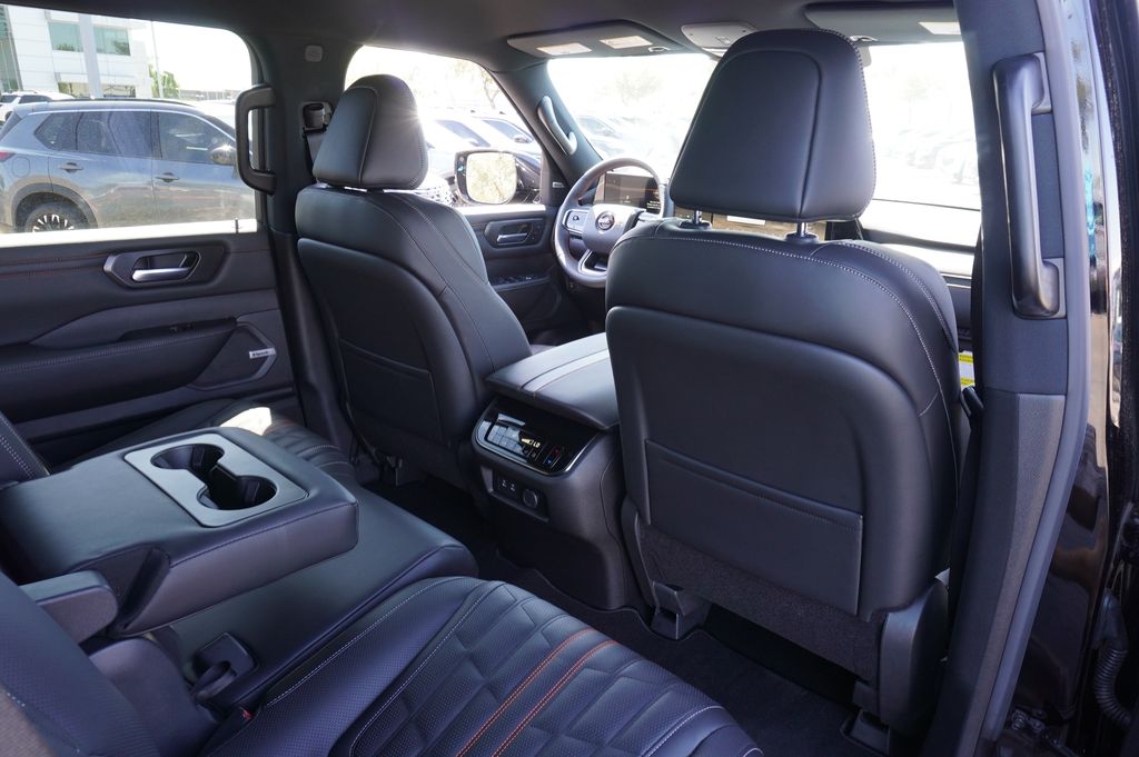 2026 Nissan Armada PRO-4X - Photo 10