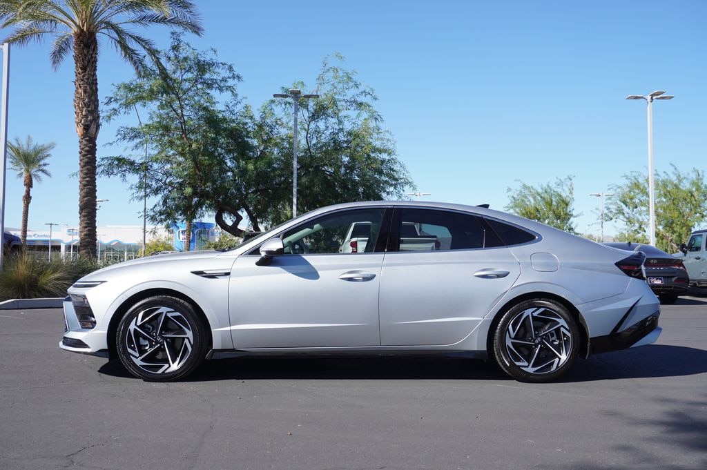 Used 2024 Hyundai Sonata SEL Sedan